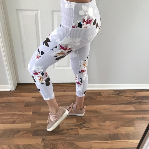 NOT AVAILABLEEE - Picture 3 of 7